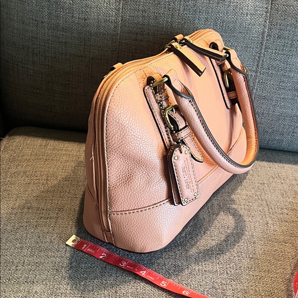 TIGNANELLO Blush Leather Handbag/Crossbody Satchel 11”x7.5”x5” Preloved - Picture 7 of 16